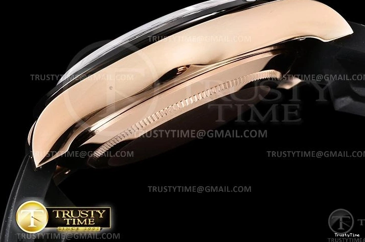 1204 Chic ROLDYT0299D – Daytona 116515LN 939